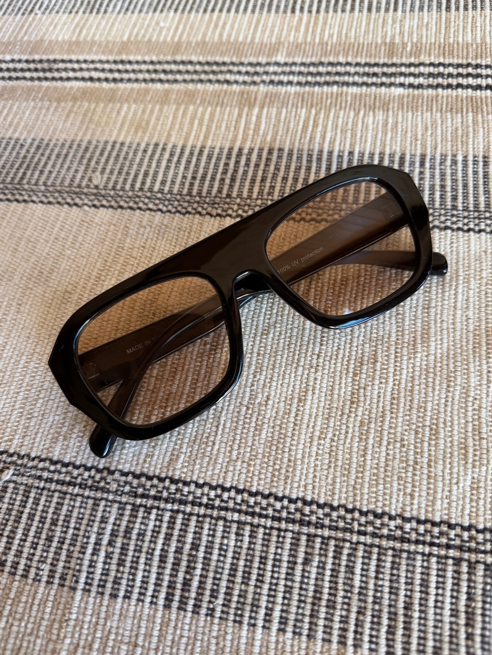 Black Sunglasses Tan Lenses - UV Protection